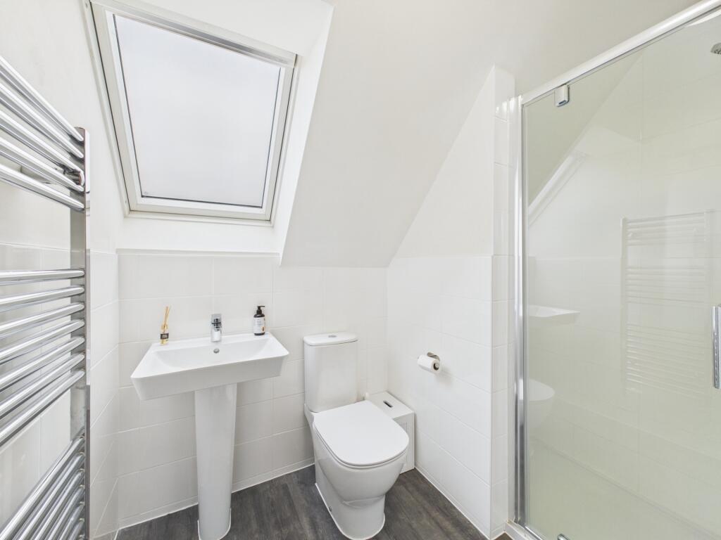 EN-SUITE TO BEDROOM TWO