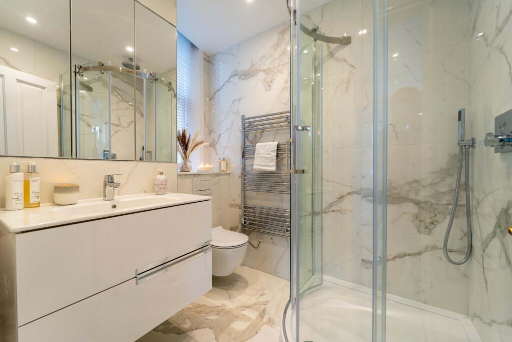 Ensuite Shower Room