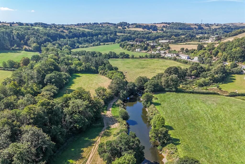 -68a872bf1dc61-1344312-jpg Drone (13).jpg