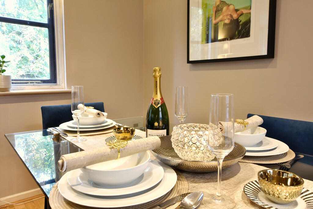 Dining Area - Det...