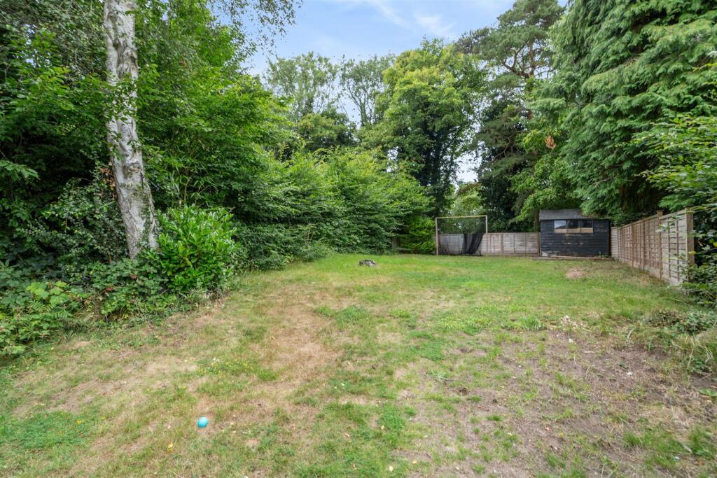 28 Rowlands Crescent_20.jpg