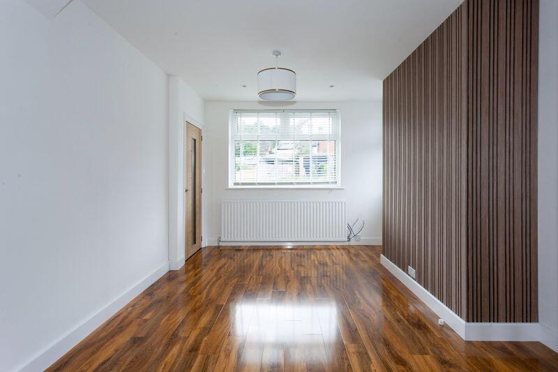 LOUNGE THROUGH DINNER