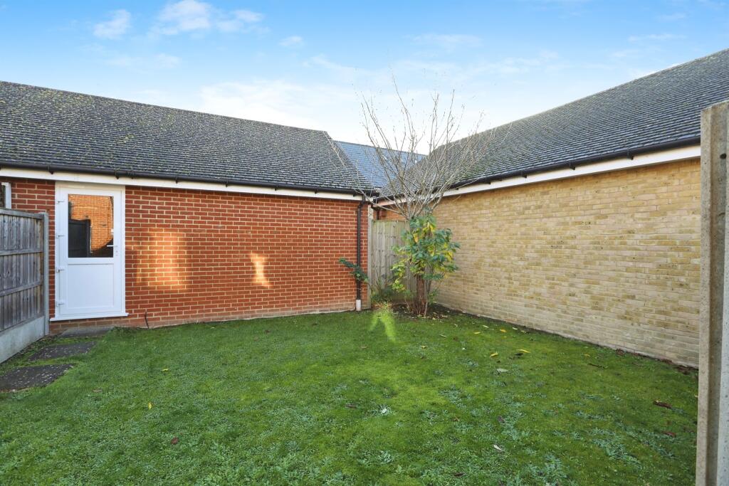 Front &amp; Rear Gardens