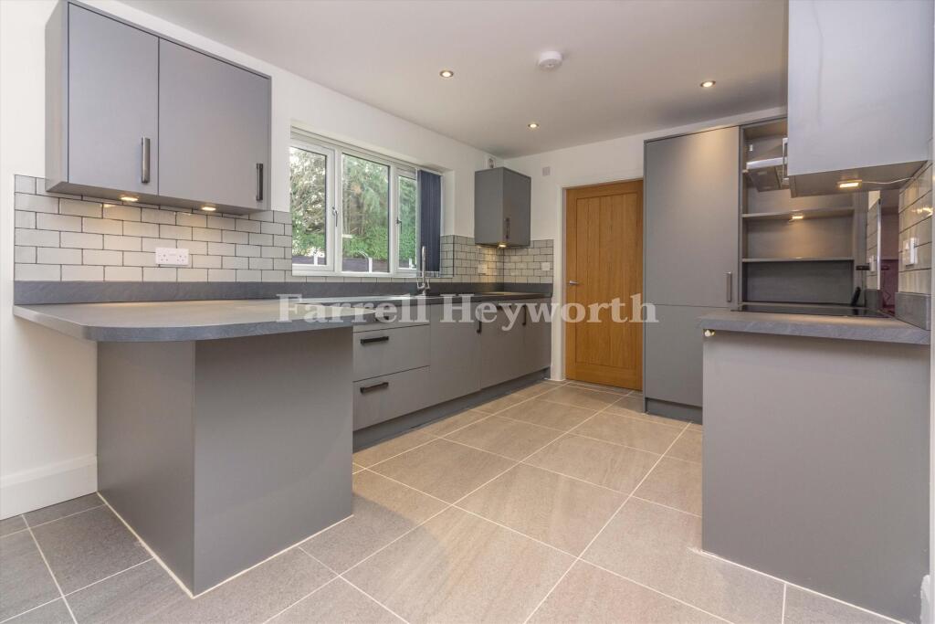 Kitchen h