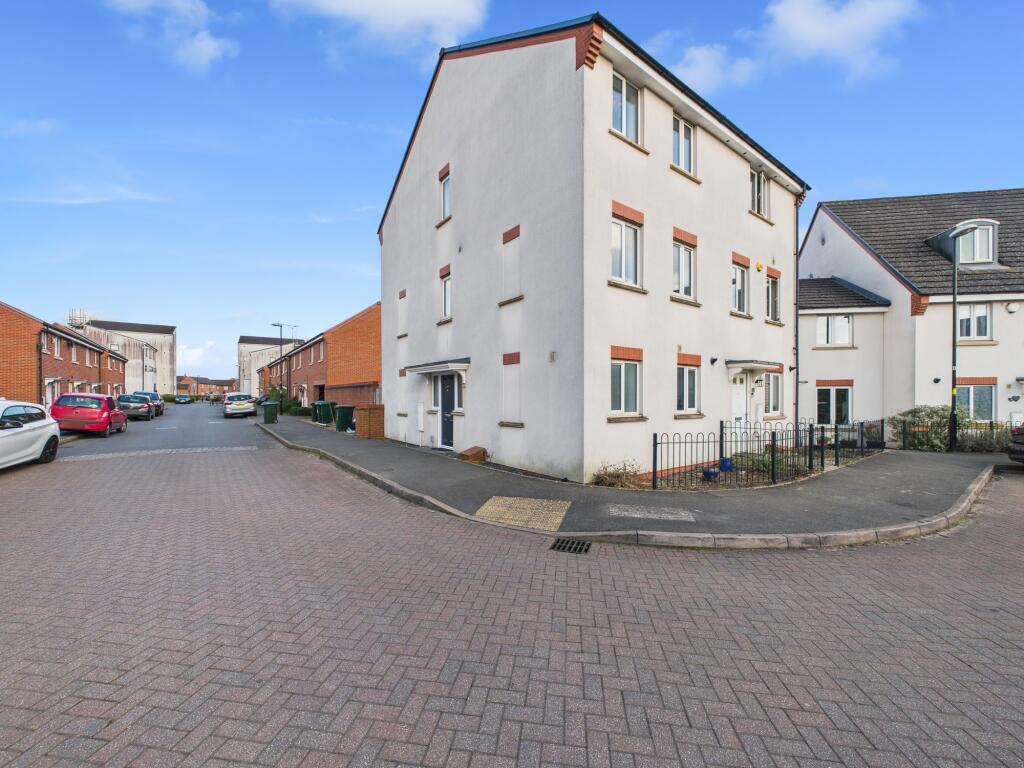 CAM05192G0-PR0030-STILL001