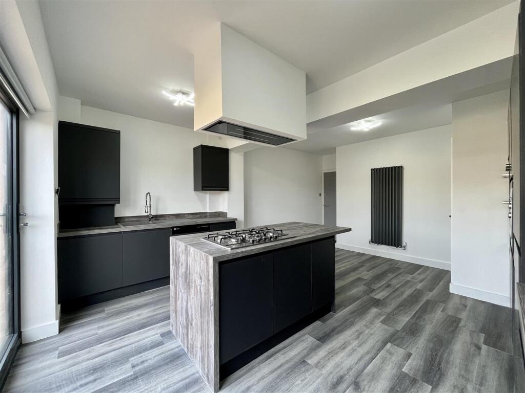 Breakfast Kitchen Aspect 3