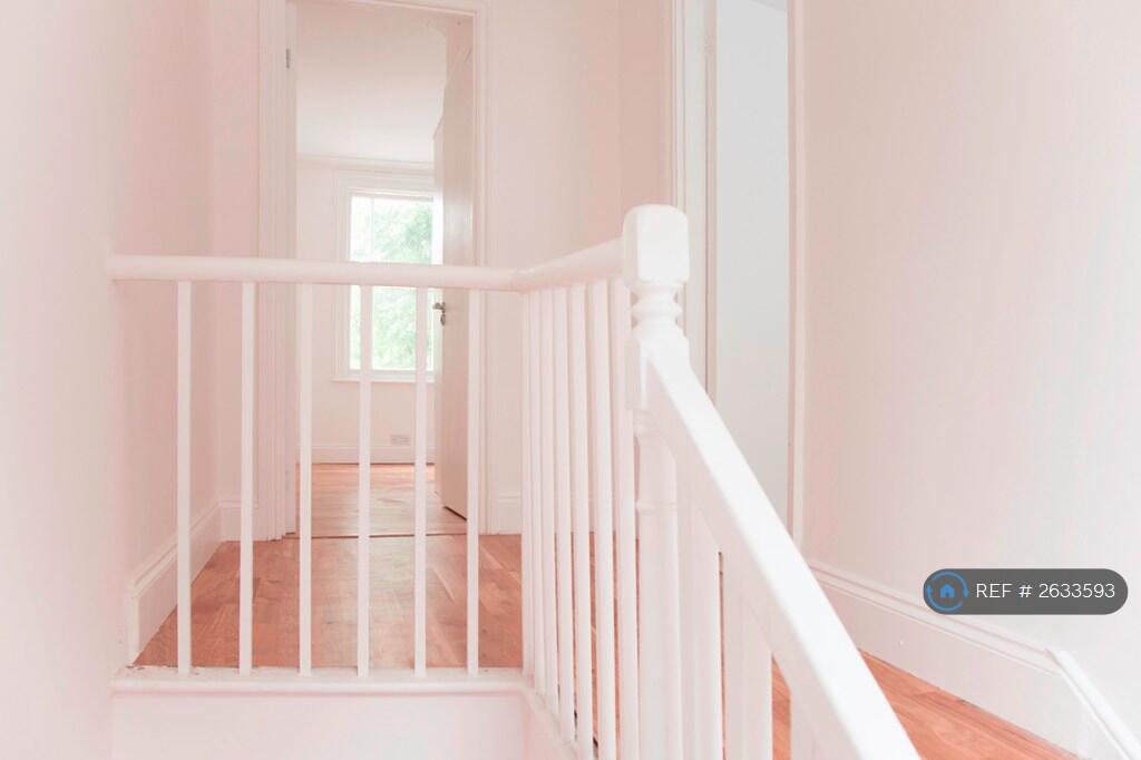 First Floor Studio (Top Floor)