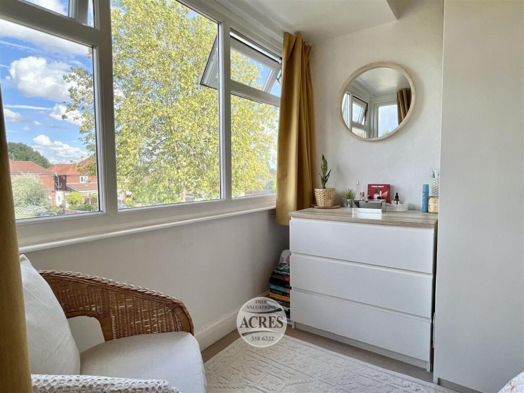 image00021 (Large).jpg