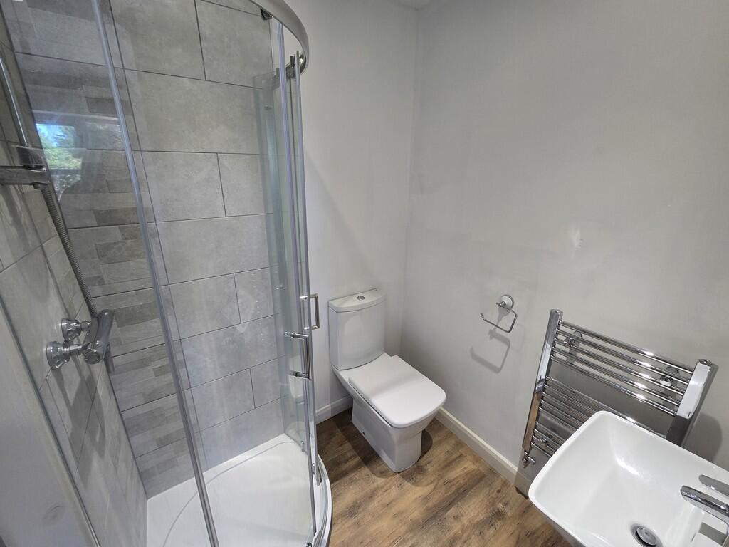 Ensuite Shower Ro...