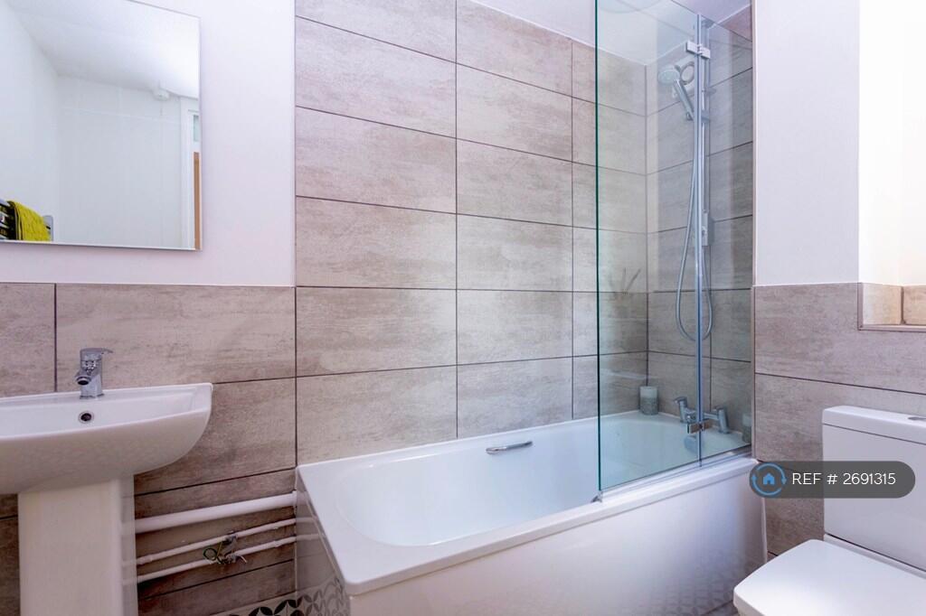 Brand New Bathroom With Power Shower