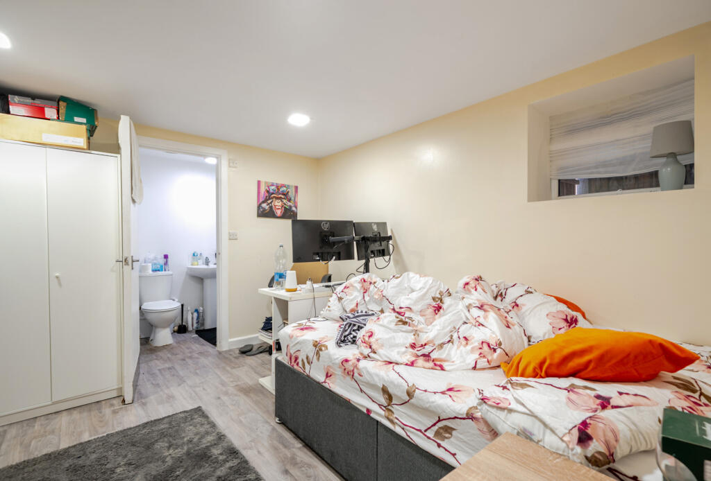 1358720-17-68e510...