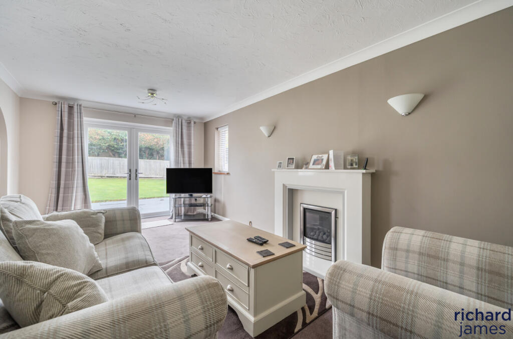 c818a33725974cbc9cd1decec4f7125d