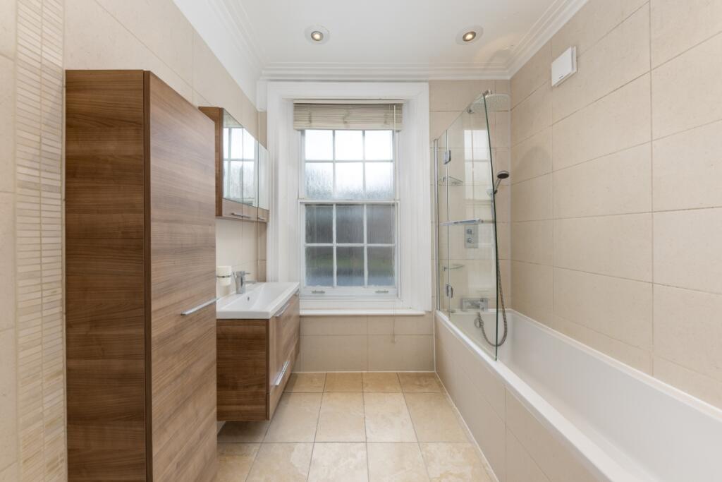 Camden Road 282 T...