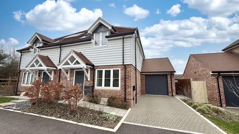 Front External/Driveway/Garage