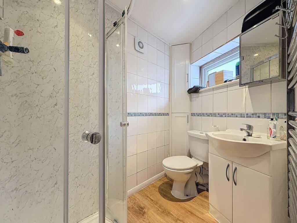 Coach House Shower Room