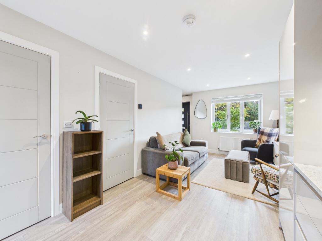 open plan lounge &amp; kitchen