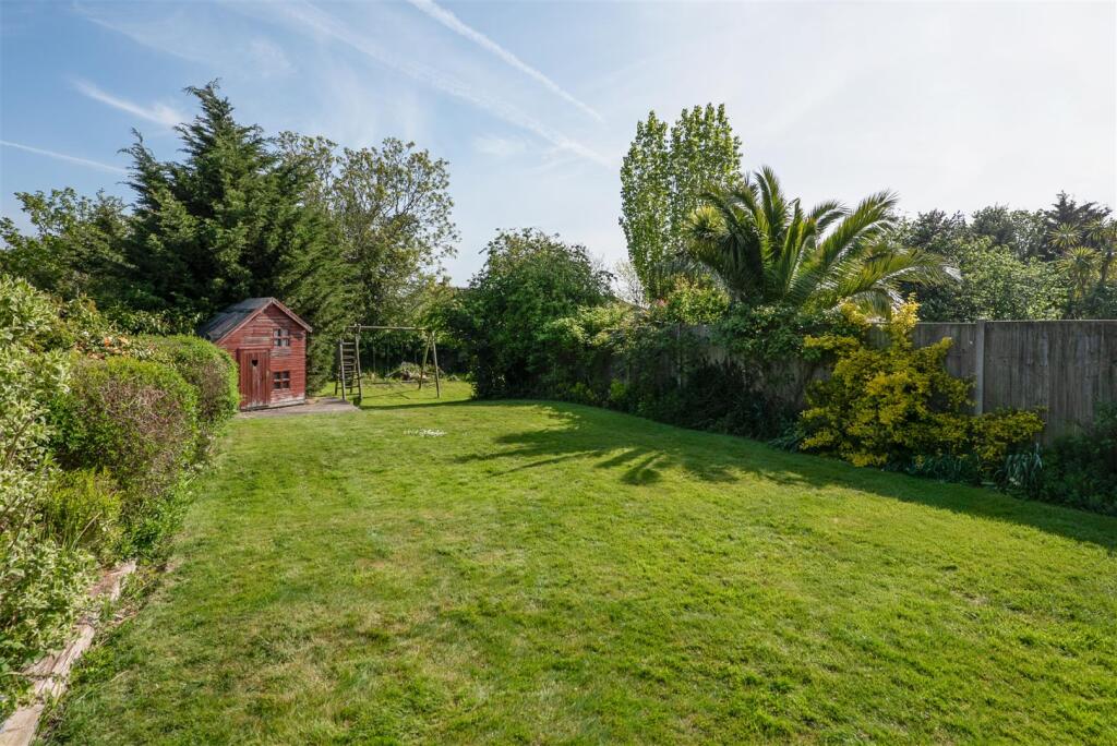 Summerfield Avenue, Whitstable