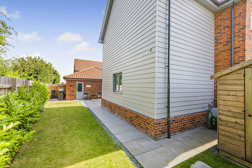 8654798-exterior0...