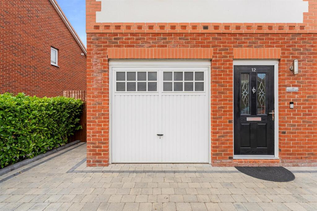 12 Atherton Drive-31.jpg