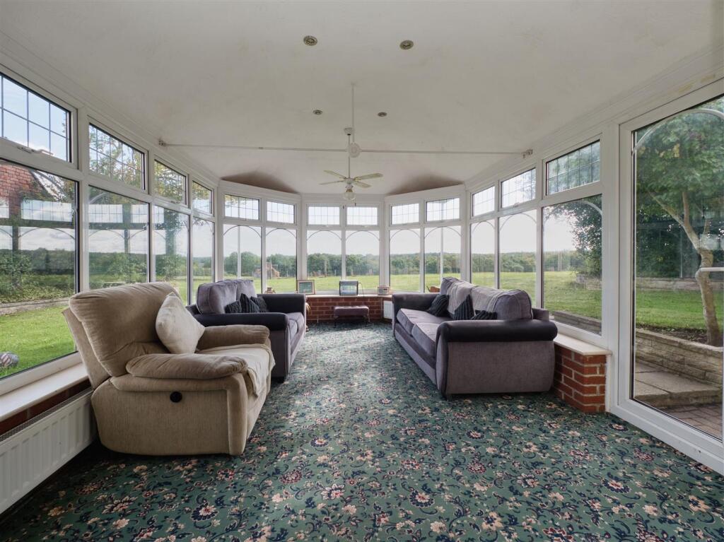 P1167665_hdr.jpg