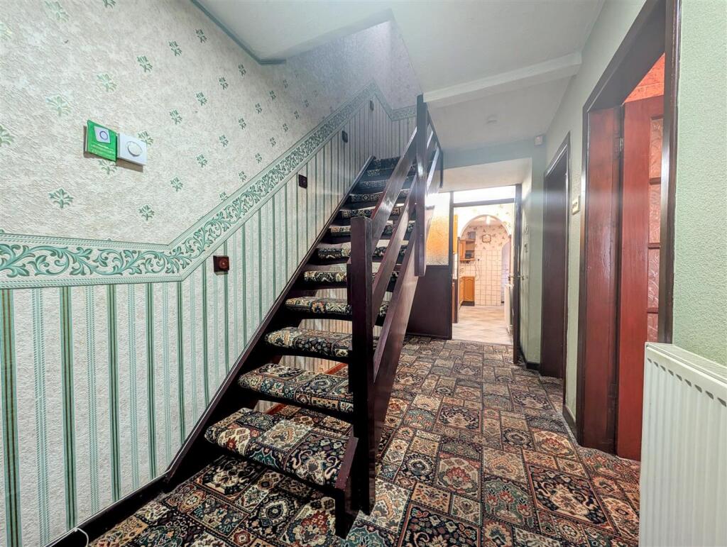 hallway.jpg