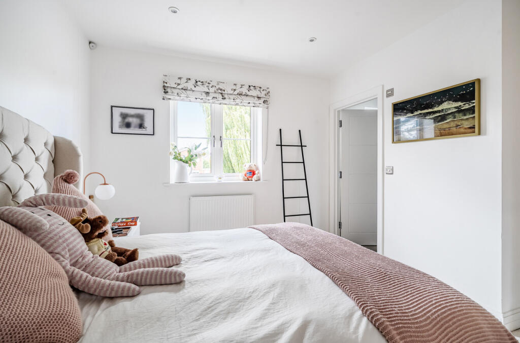 1354519-7-68c8302...