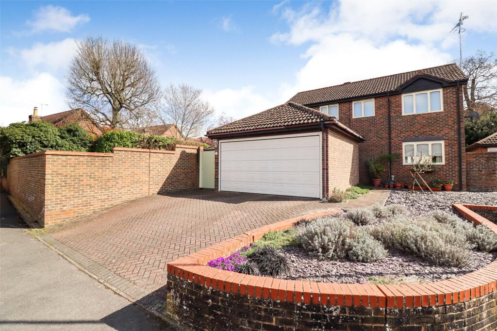 Devon Close, Fleet, Hampshire, GU51