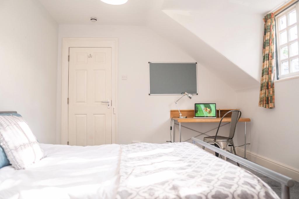Room 10