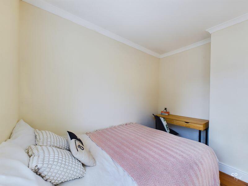 bed 4 