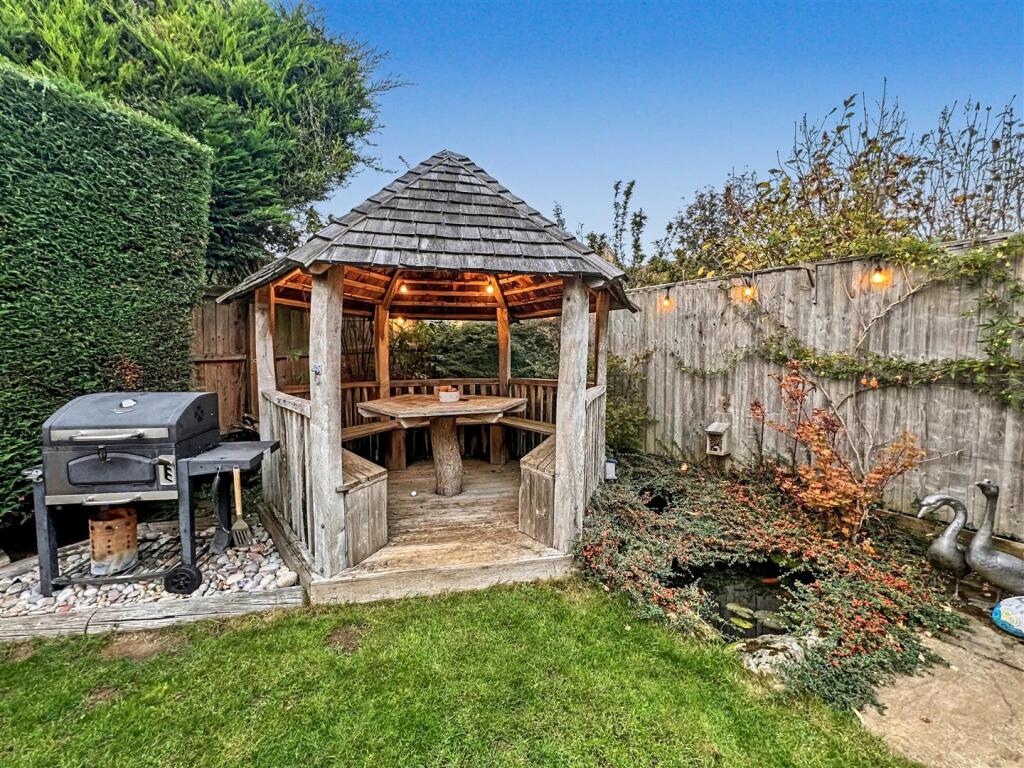 Rear Garden: