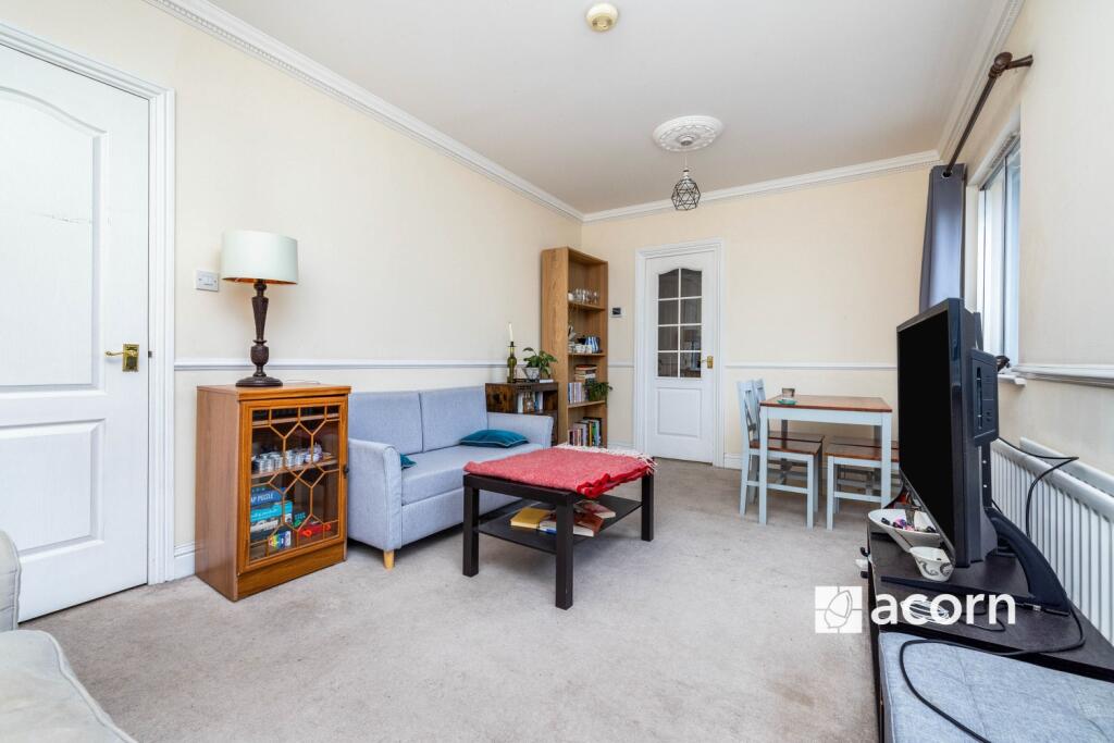 Living Room (3)