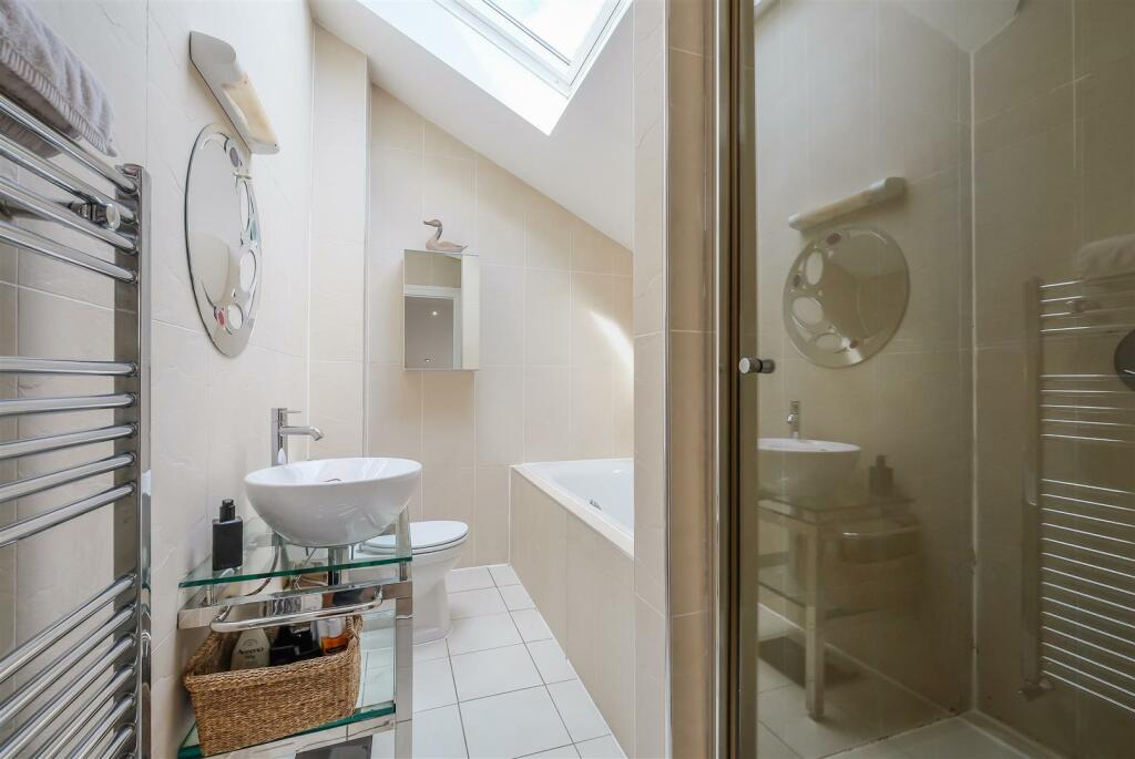 Ensuite