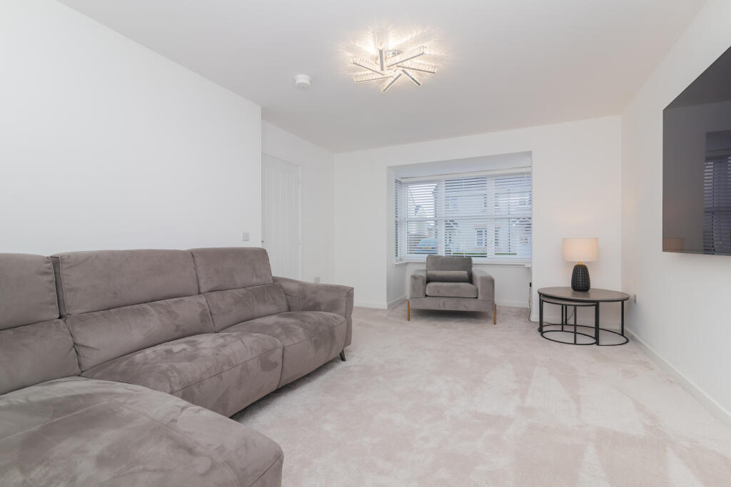10 Brailsford drive paisley PA2 7GG L-7