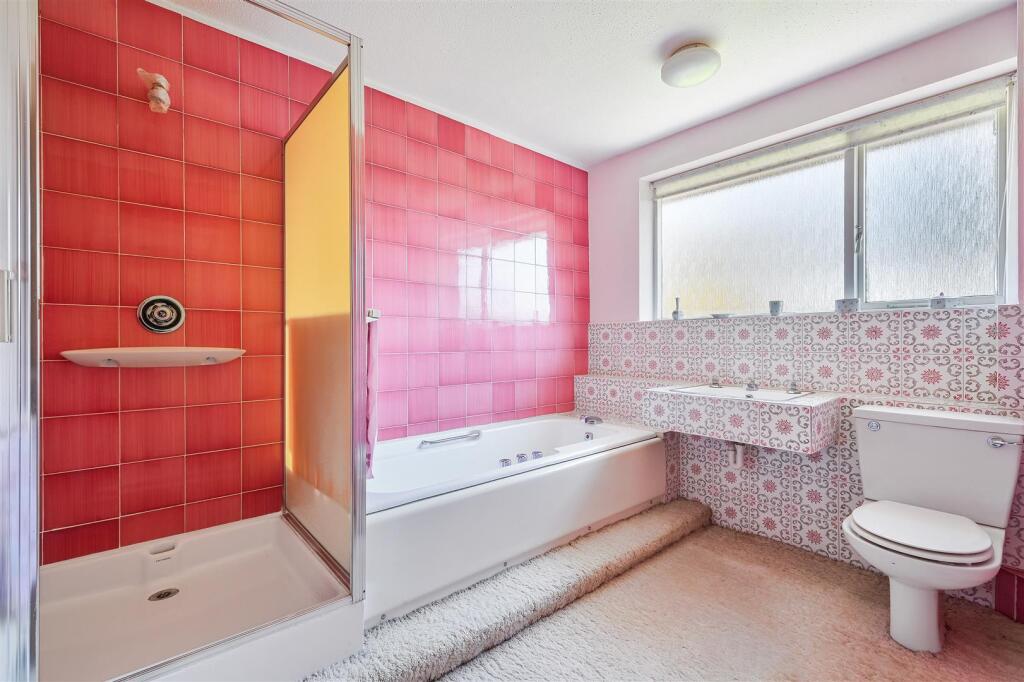 LONGDOWN LANE, 49A (8).jpg