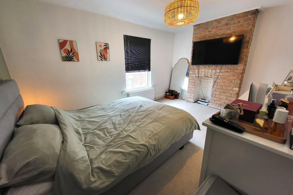 Bedroom One (3)
