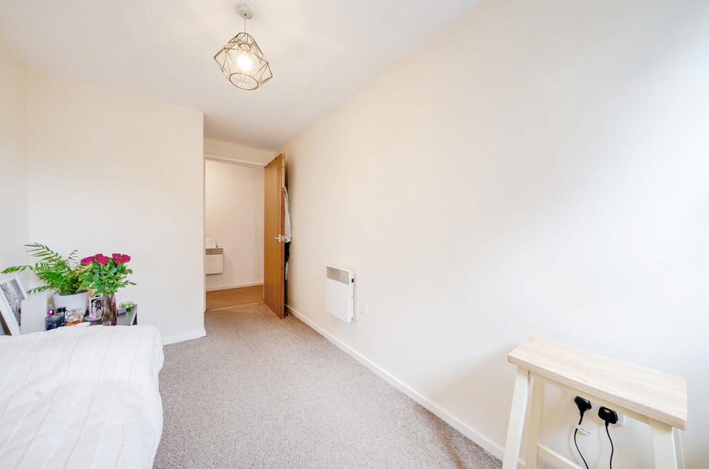 1361837-13-68e3ab...