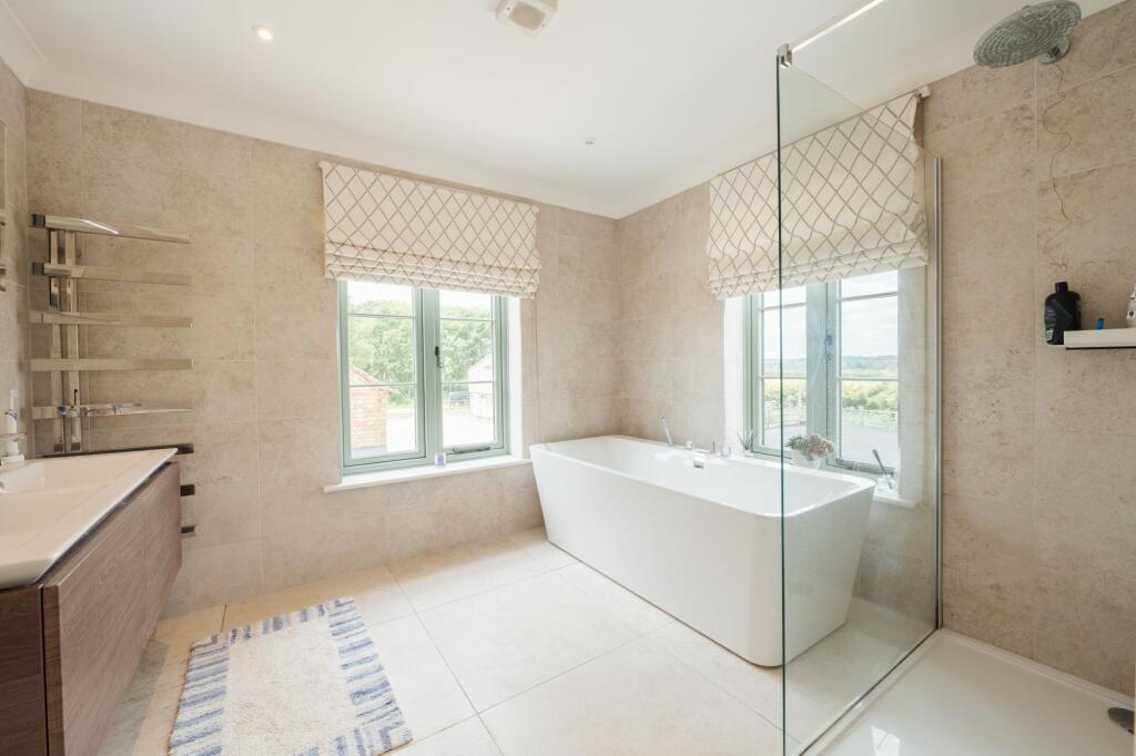 Master en-suite