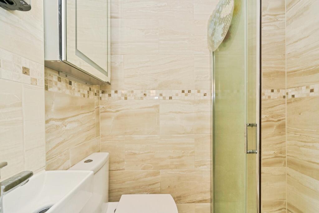 Downstair Shower