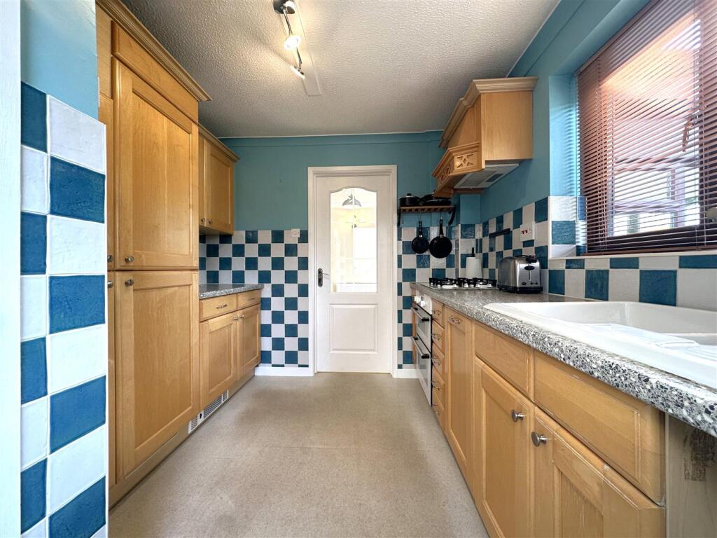 Fitted Kitchen 487