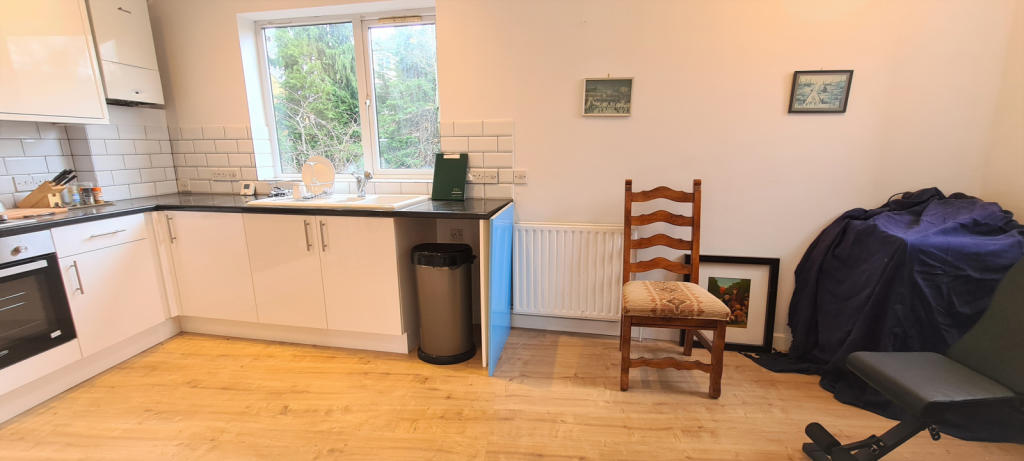 KITCHEN-DINER