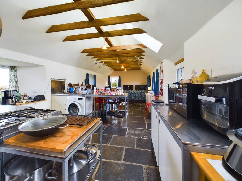 Kitchen/Dining/Livin