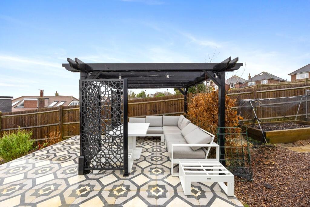 Elizabeth Avenue (2).jpg