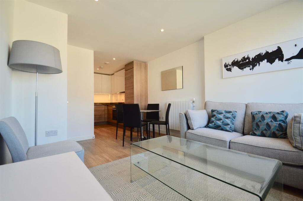 Kitchen/Living Room