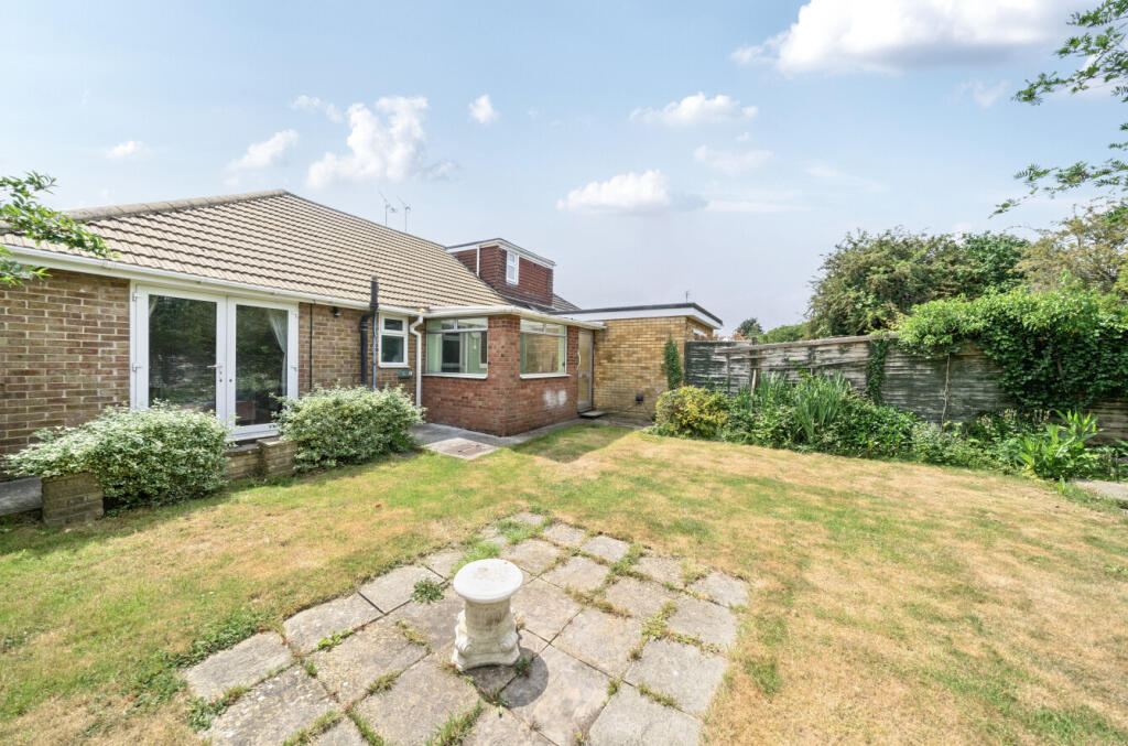 1298448168308302e21f3