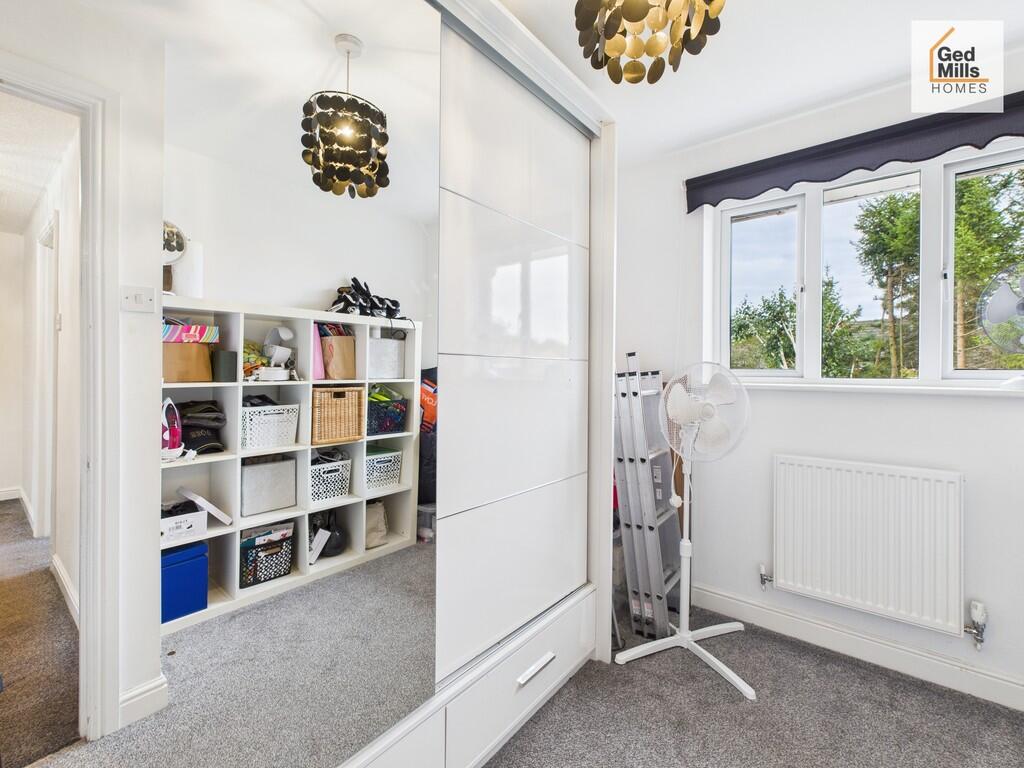 CAM04261G0-PR0090...