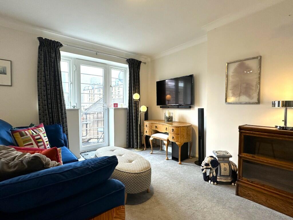 Living Room, View 2