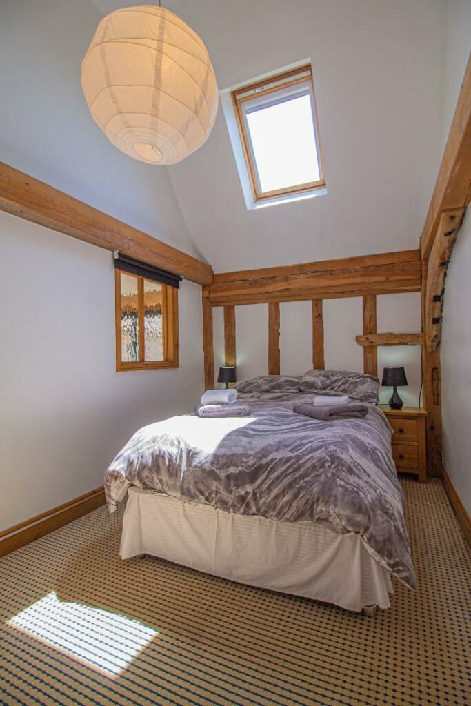 2 Clamp Farm Barns [Bedroom 2].jpg