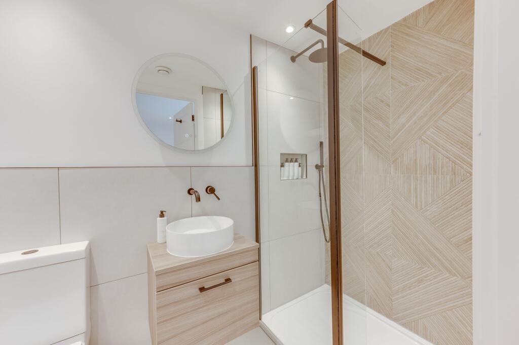 BEDROOMS AND BATHROOMS