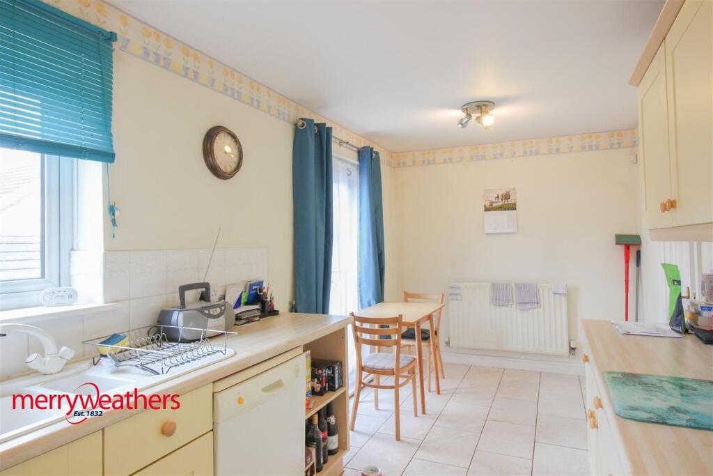 Dining/ Kitchen