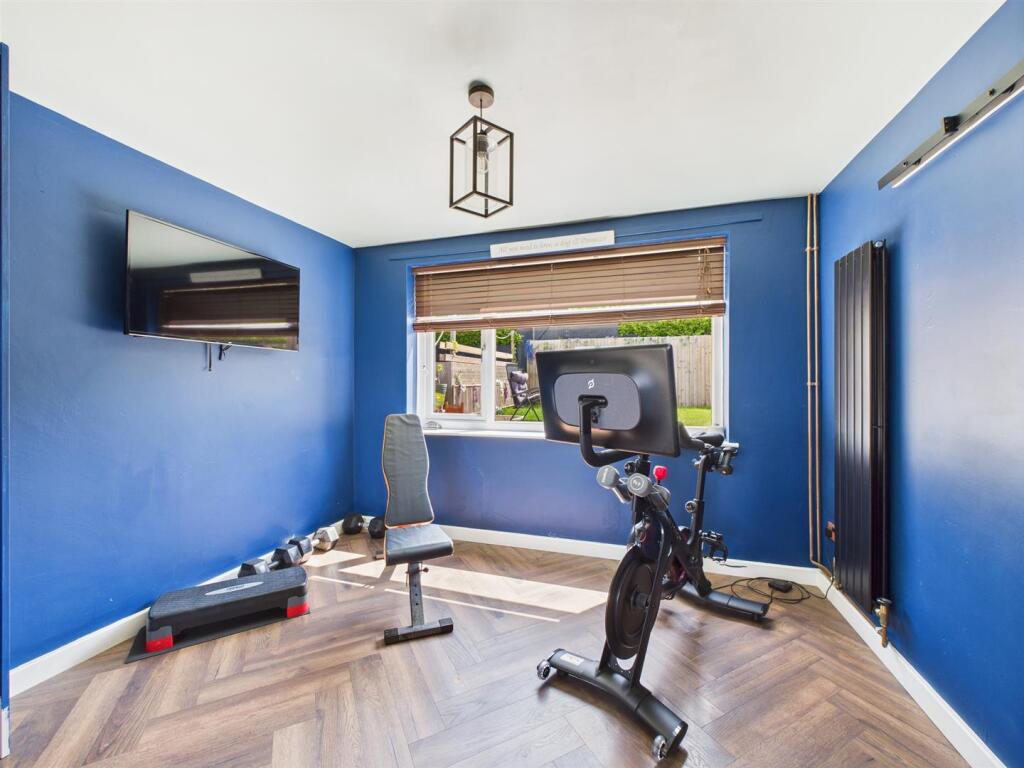 Gym/Additional Kitchen/Diner